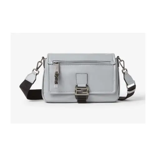 FENDI フラックス メッセンジャーバッグ