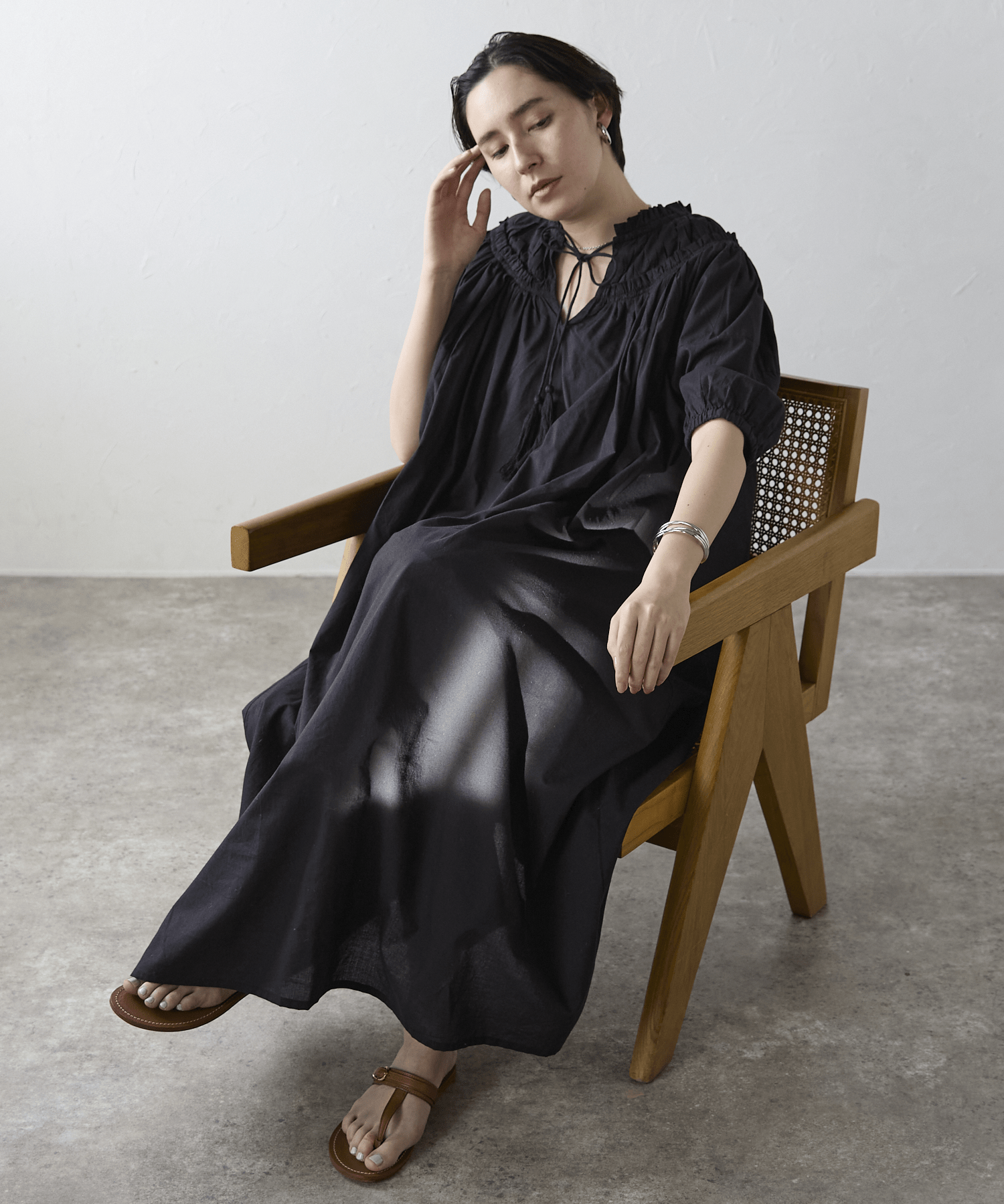 SOTT India cambric neck gather frill one-piece インドキャンブリックネックギャザーフリルワンピ