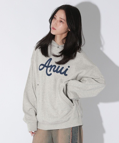 Anui 【UNISEX】レタリングロゴフーディ
