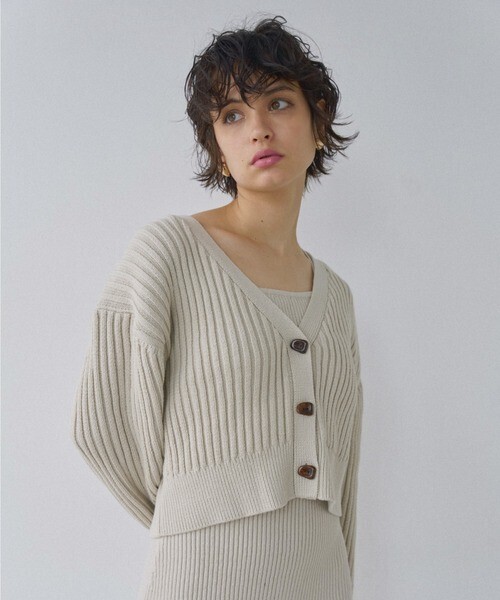ALEXIA STAM V Neck Rib Knit Cardigan
