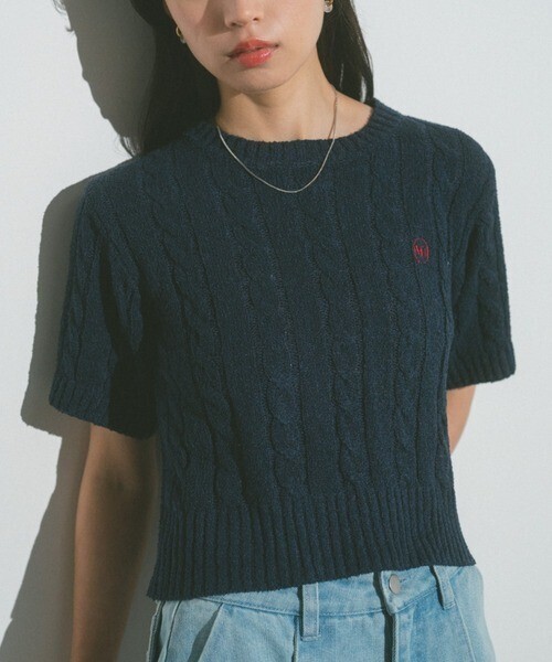VANNIE U オーバルロゴケーブルニット