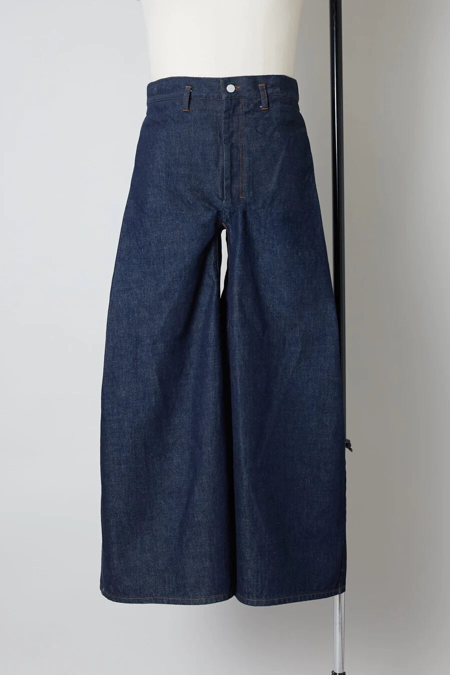 SHINYAKOZUKA ORDINARY CITY PANTALON
