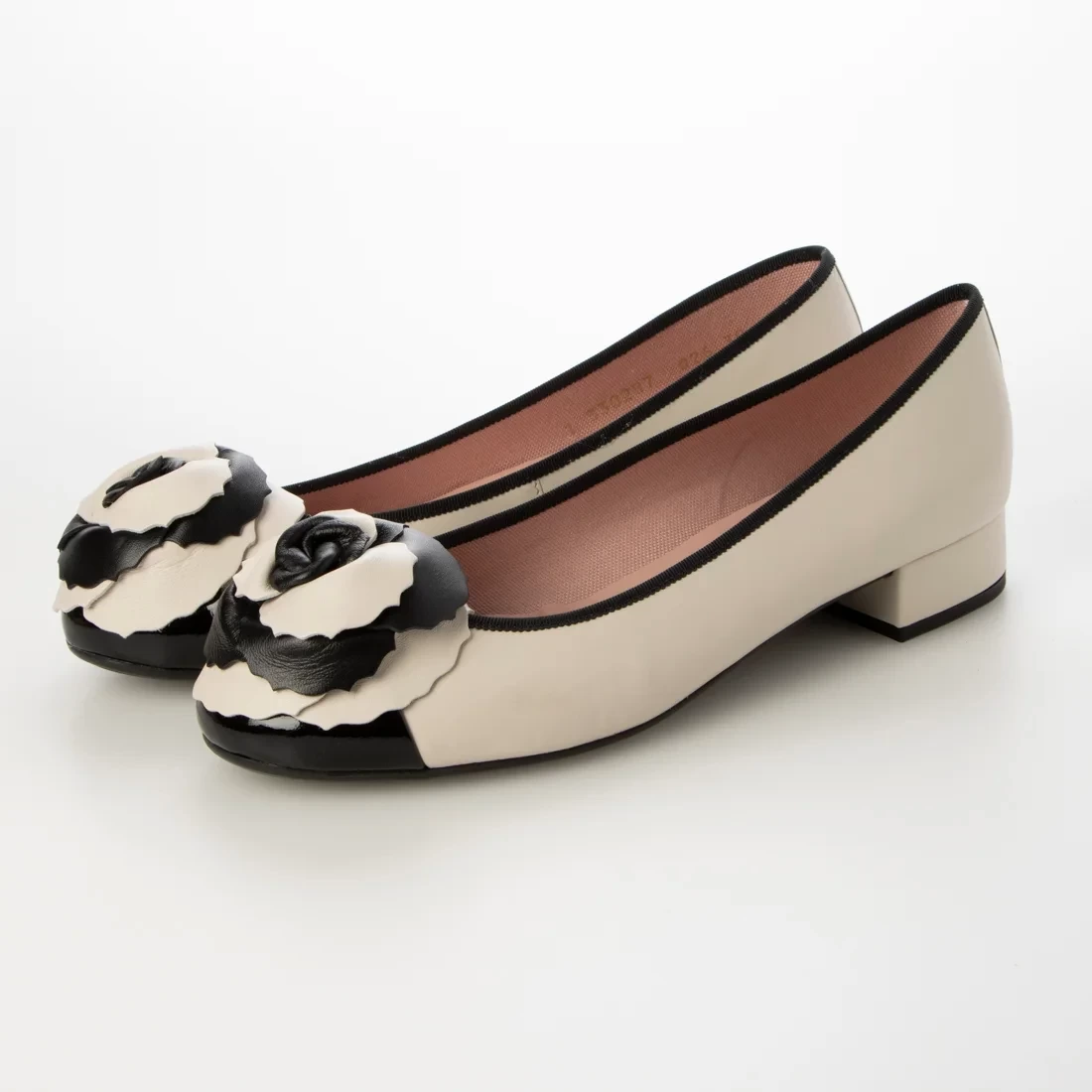 Pretty Ballerinas GRETSCHEN patent-leather oversized flower