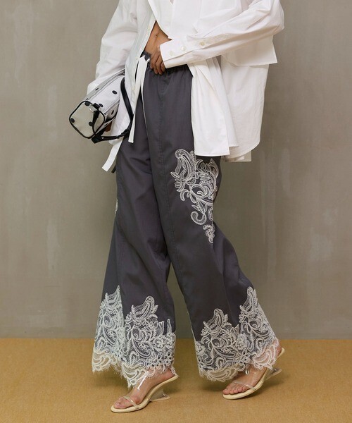 MAISON SPECIAL Striped Lace Pants