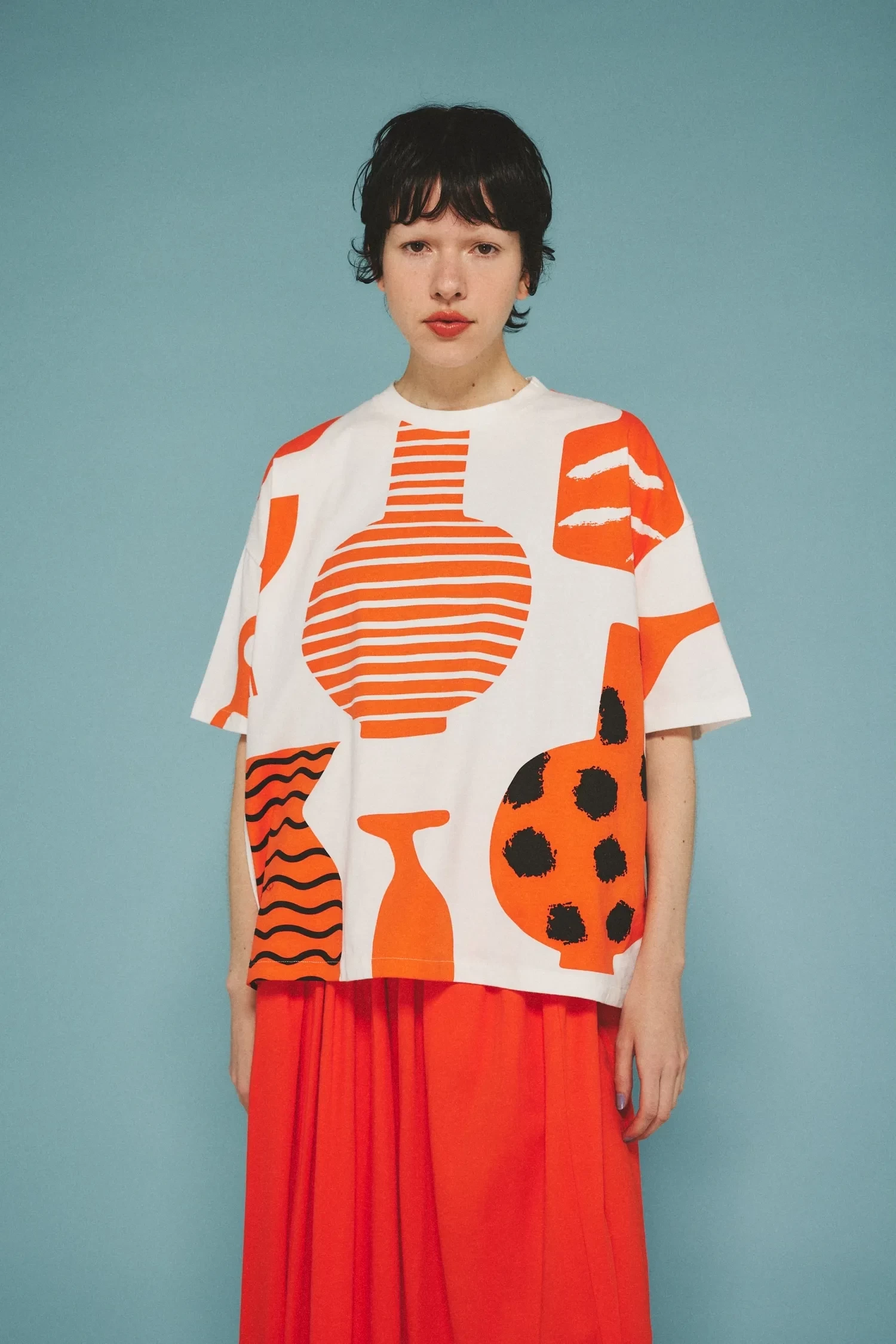 HeRIN.CYE Flower vase tee