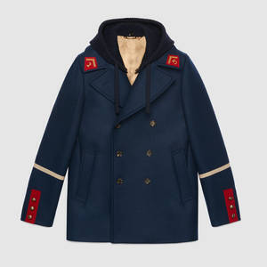 GUCCI エンブロイダリー フェルトコート