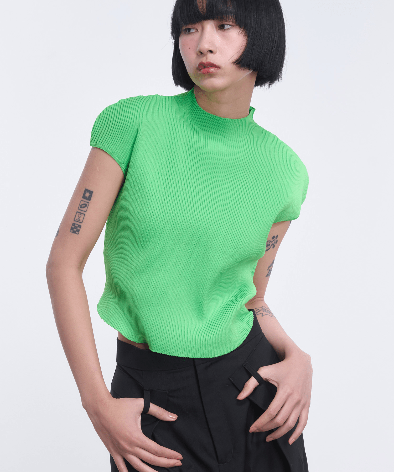 LAEMUSE FRENCH SLEEVE TOP
