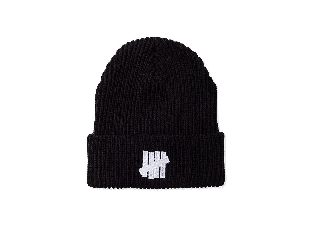 UNDEFEATED Icon Applique Beanie