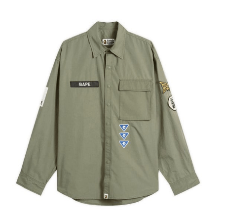 A BATHING APE メンズグリーンロゴミリタリーシャツ