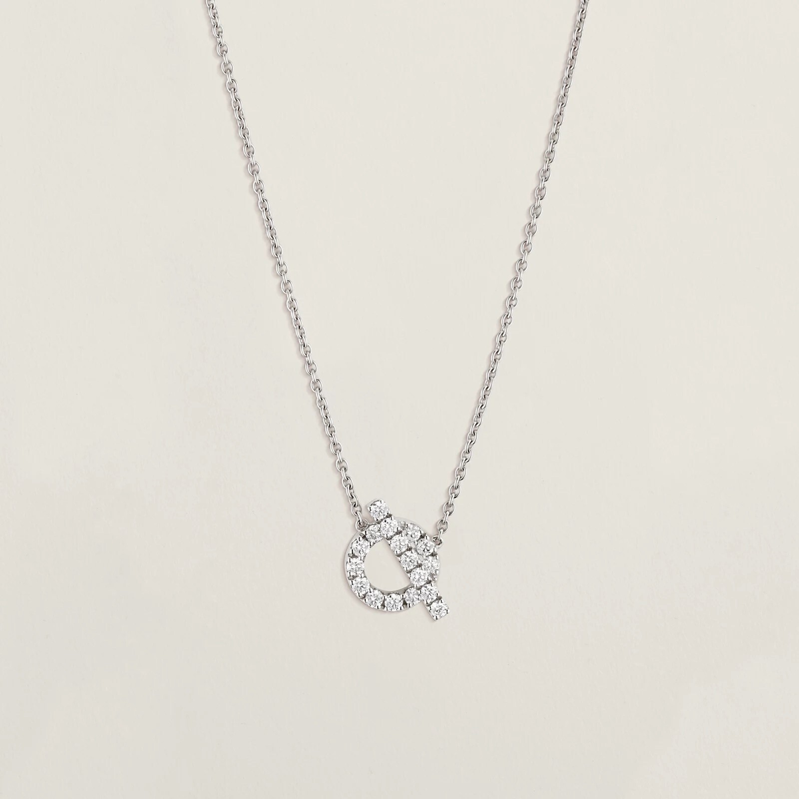 HERMES ペンダント 《フィネス》