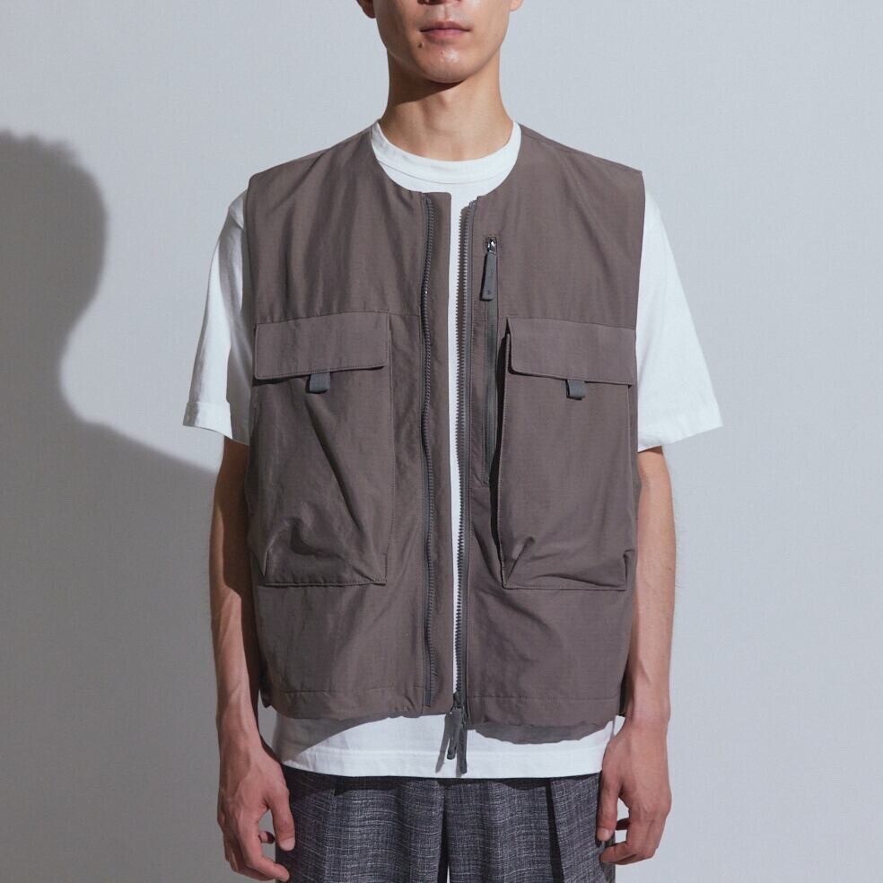 KICS DOCUMENT. NY RIP UTILITY VEST / ナイロンリップストップユーティリティベスト (KHAKI)
