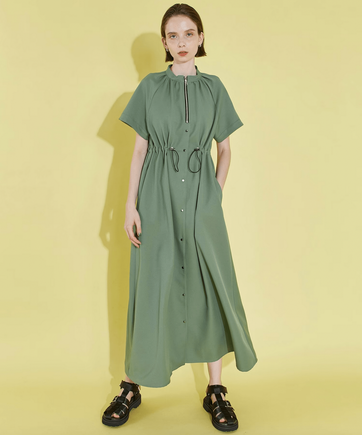 A+TOKYO ハーフジップオープンワンピース