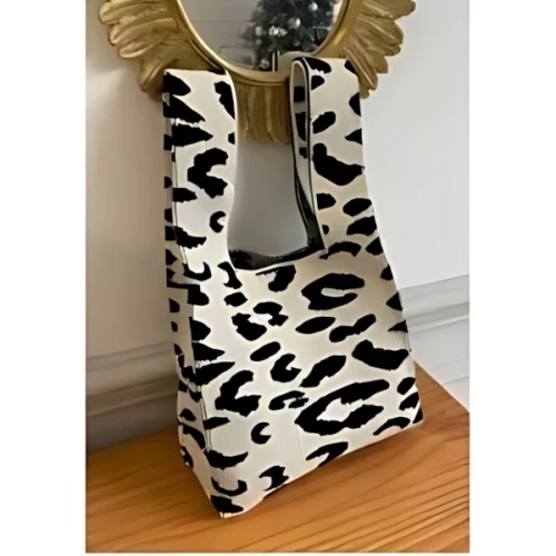 SHEIN ヒョウ柄 かぎ針編みバッグ