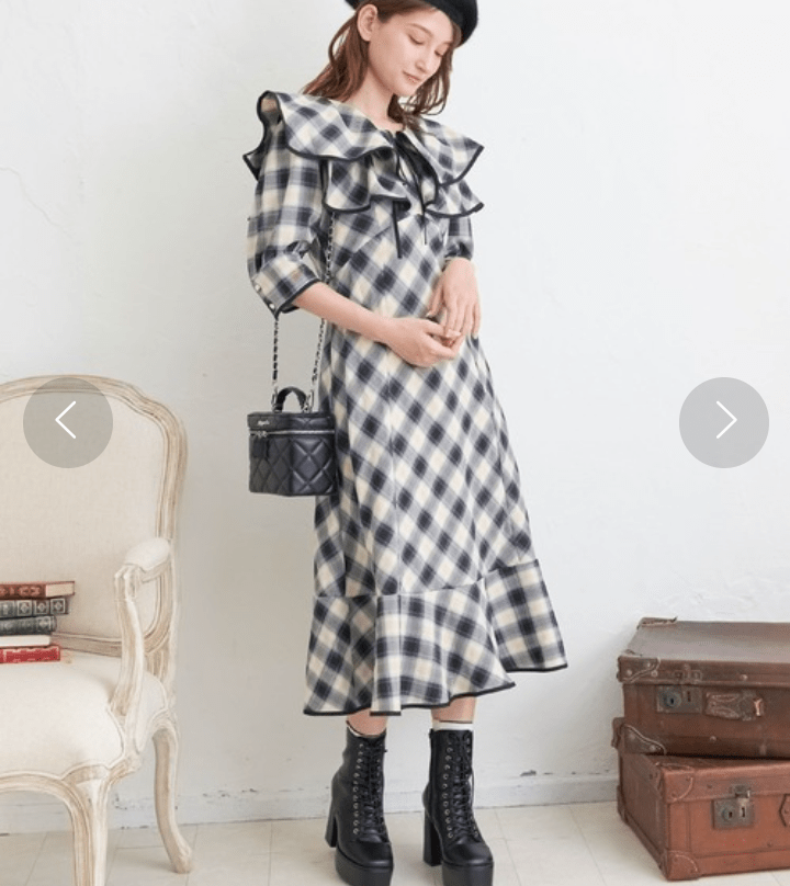 titty & Co. ダブルカラーパイピング6分袖フレアワンピース