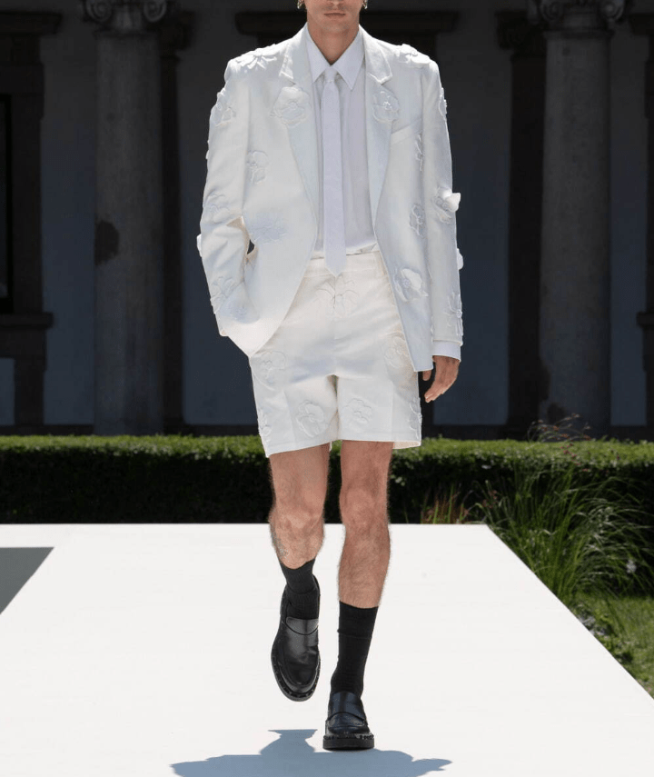 VALENTINO 2024年春夏コレクション