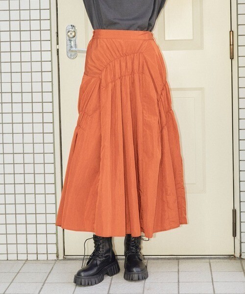 ELLEgirl デザインシャーリングナイロンスカート