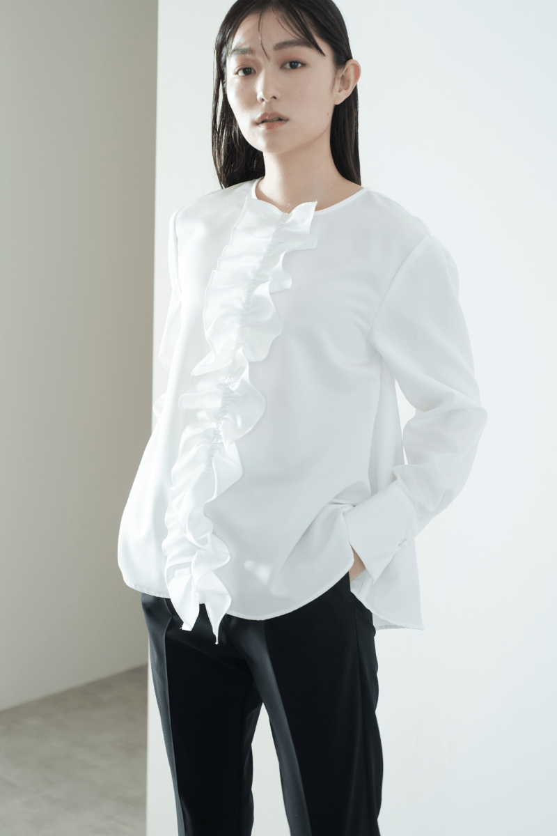 maison de Dolce. フリルフレアブラウス【white】
