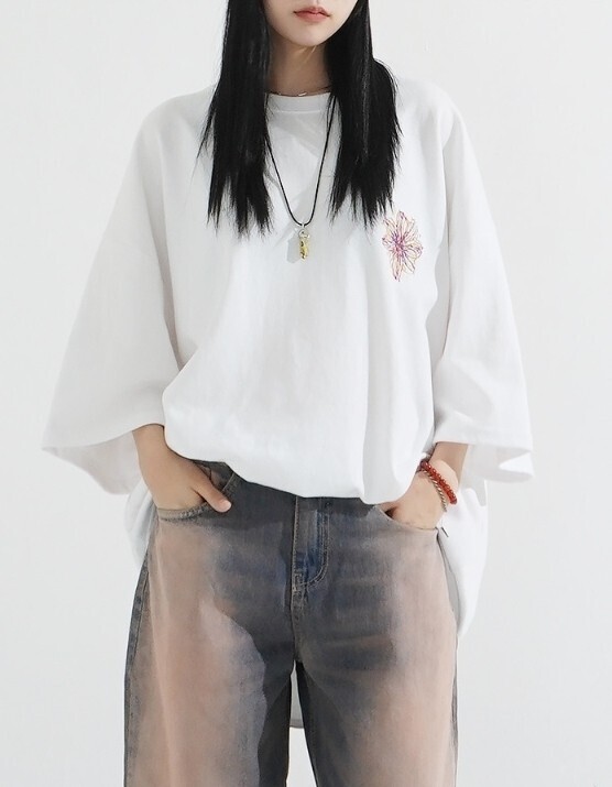 KIXI (UNISEX) Flower Sketch Over-Fit T-shirt