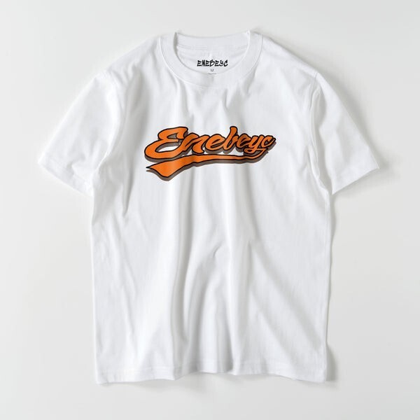 ENEBEYC BB ｵﾚﾝｼﾞﾌﾞﾗｯｸ ｽﾀﾝﾀﾞｰﾄﾞTｼｬﾂ 2022