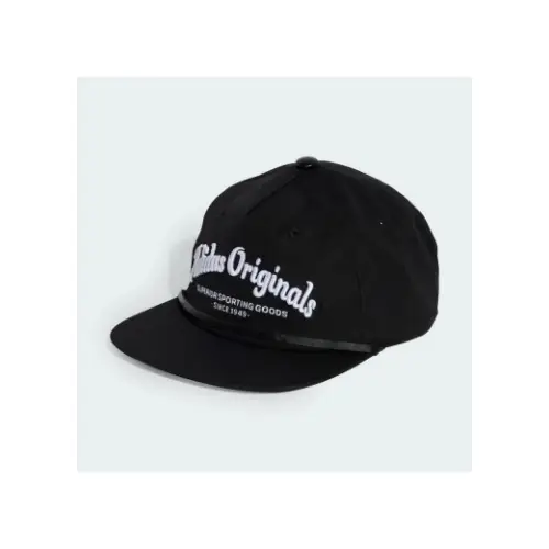 adidas フラットブリムキャップ