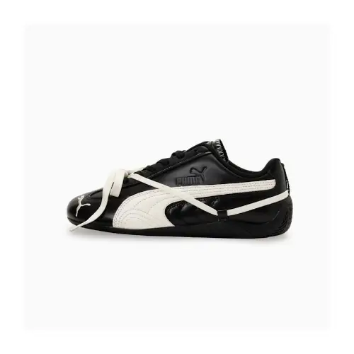 PUMA × ROSÉ スピードキャット プレミアム スニーカー