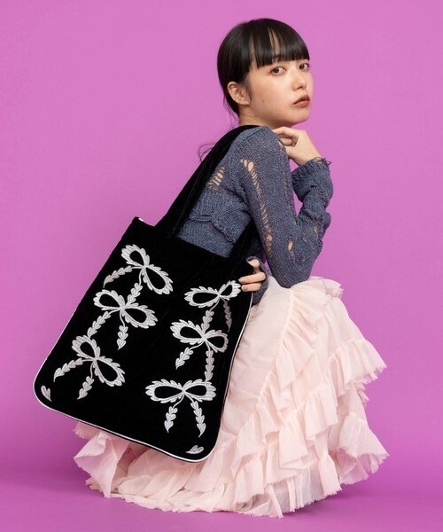 Casselini スカラップエンブロイダリートート