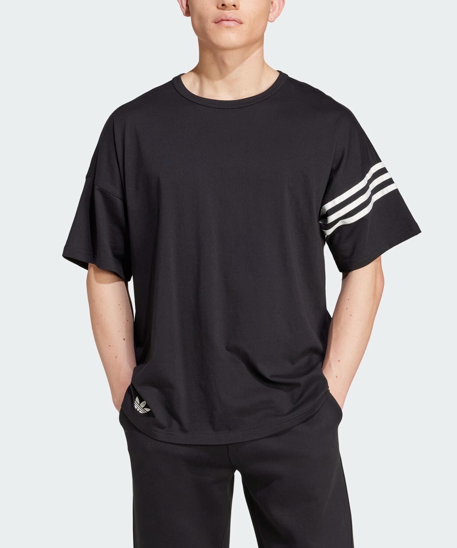 adidas Neuclassics Tシャツ