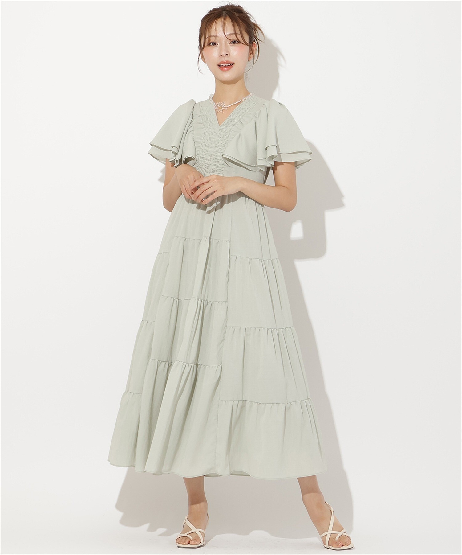 AND COUTURE ギャザーVネックティアードワンピース