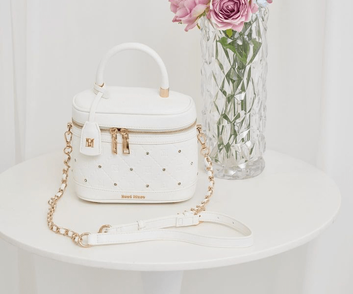 Rosé Muse Bijou vanity bag