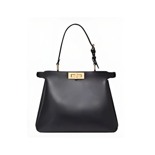 FENDI ピーカブー ソフト ミディアム ブラックレザー バッグ