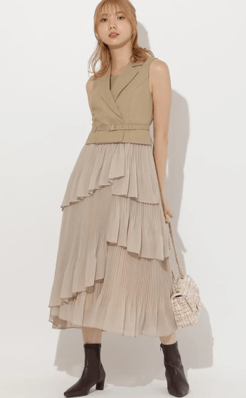 AND COUTURE ベストレイヤードプリーツワンピース