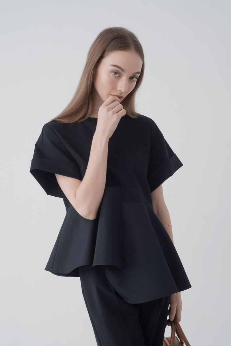 maison de Dolce. legere tee/black