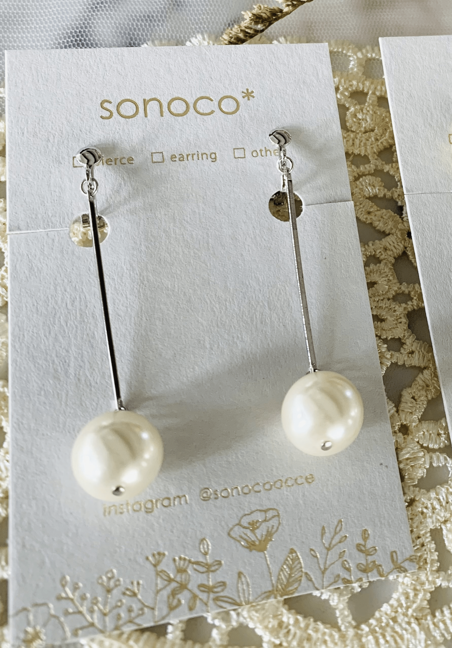 sonoco* スティックandパールイヤリング