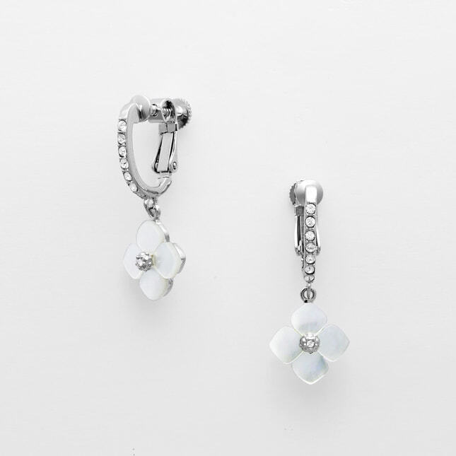 VENDOME BOUTIQUE シェル フラワーイヤリング