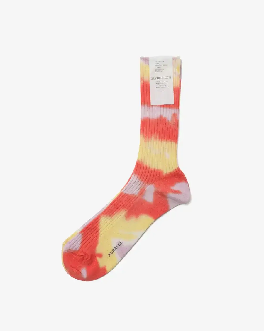 AURALEE GIZA HIGH GAUGE TIE-DYE SOCKS