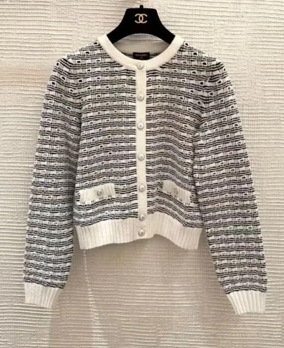 CHANEL カーディガン