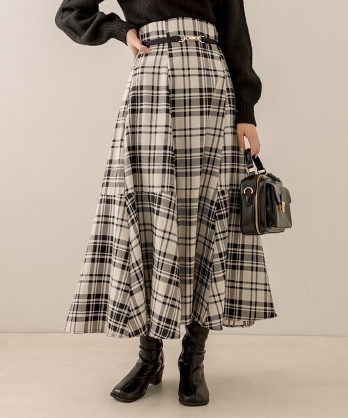 OLIVE des OLIVE ビットベルト付きフレアスカート
