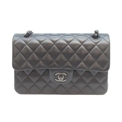 CHANEL マトラッセ23 ショルダーバッグ