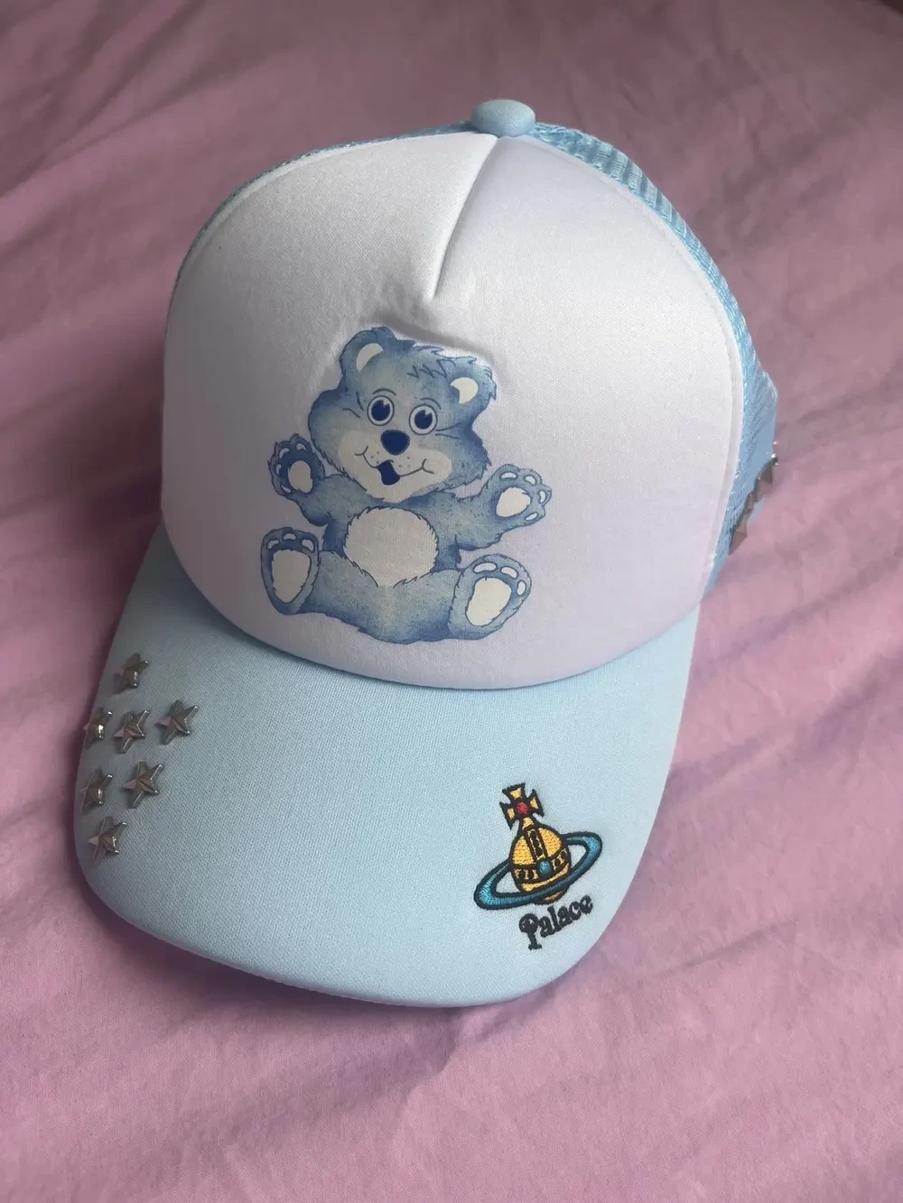 Palace × Vivienne Westwood PALACE VIVIENNE WESTWOOD TRUCKER BLUE HAT CAP