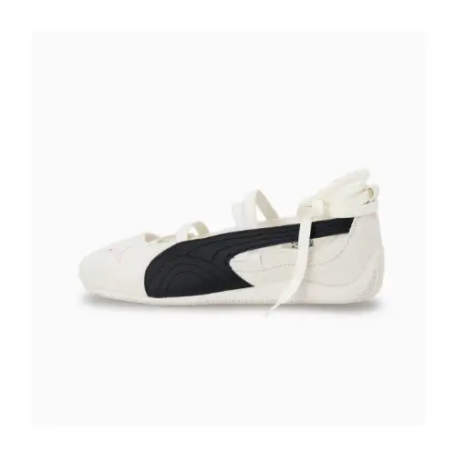 PUMA × ROSÉ スピードキャット バレエ SD スニーカー