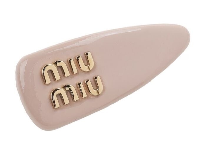 Miu Miu パテントレザー ロゴ バレッタ ヘアクリップ
