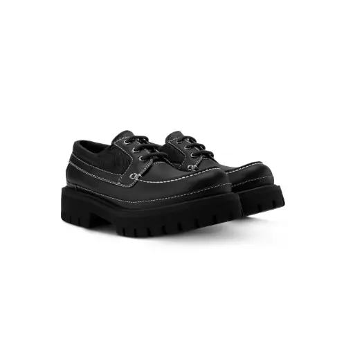 LOUIS VUITTON LV リミックス デッキシューズ