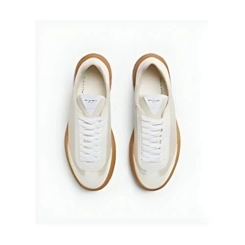 BOTTEGA VENETA エクスプローラ スニーカー