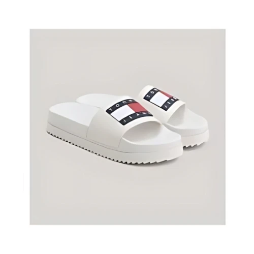 Tommy Jeans エレベーテッドプラットフォームスライドサンダル