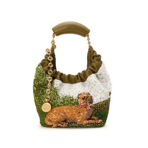 LOEWE スクイーズバッグ（ビーズ刺繍モデル）