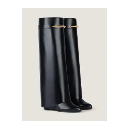 GIVENCHY シャーク レザー ブーツ