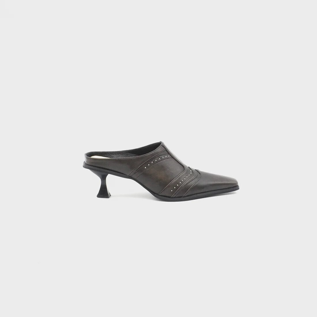 ALM. SOPHIA WESTERN MULES （Vintage Black）