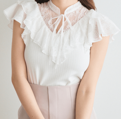 LILLIAN CARAT フリルレースドッキングトップス