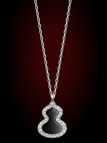 QEELIN Petite Wulu ネックレス