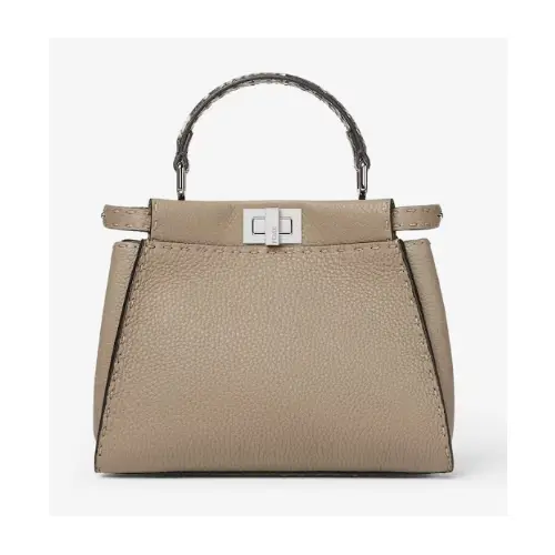 FENDI ピーカブー ミニ